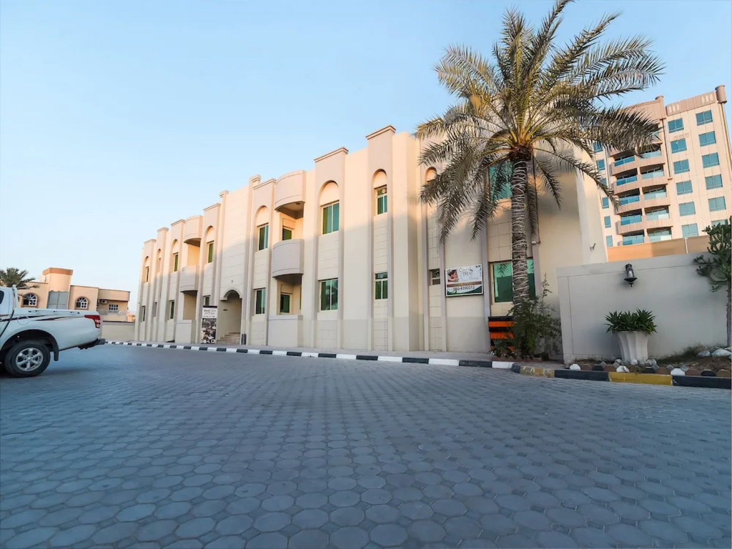 Oasis Hotel Apartment