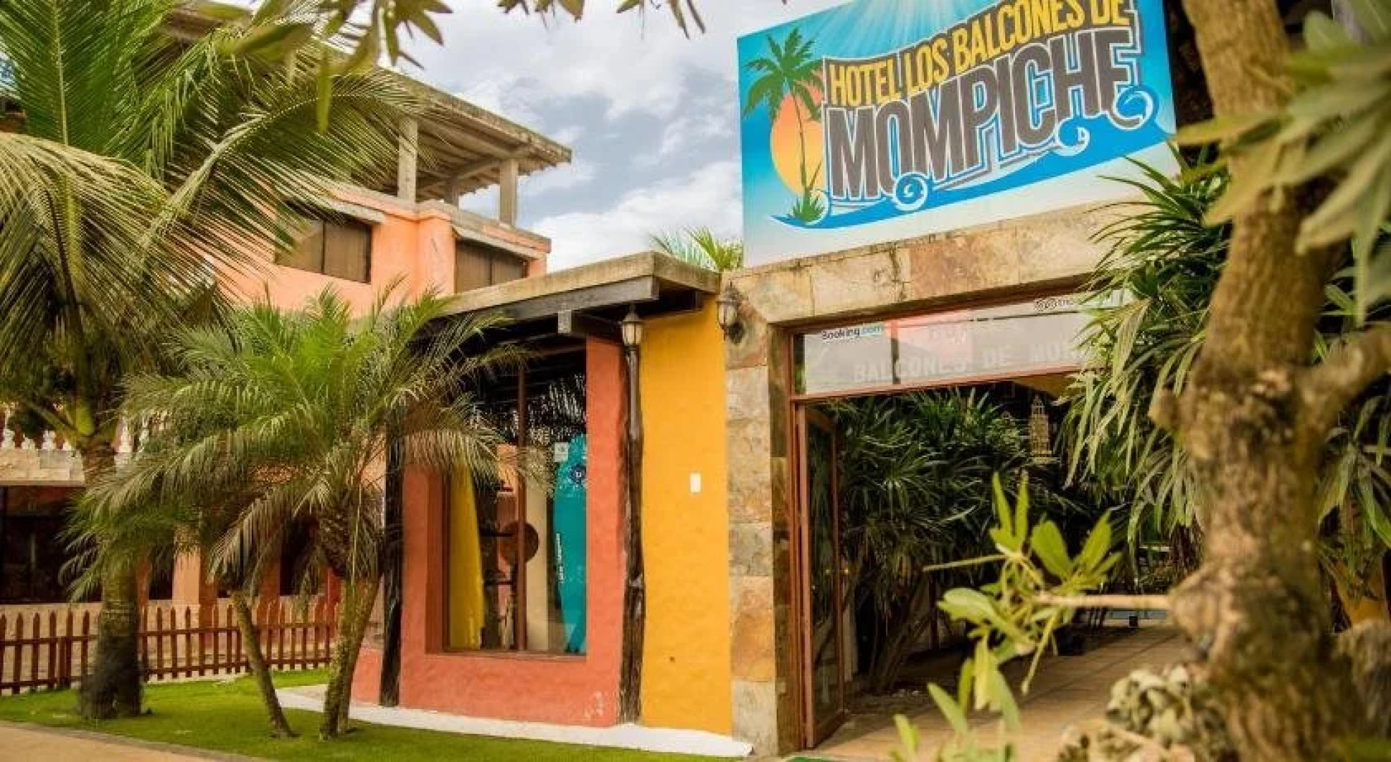 Los Balcones de Mompiche