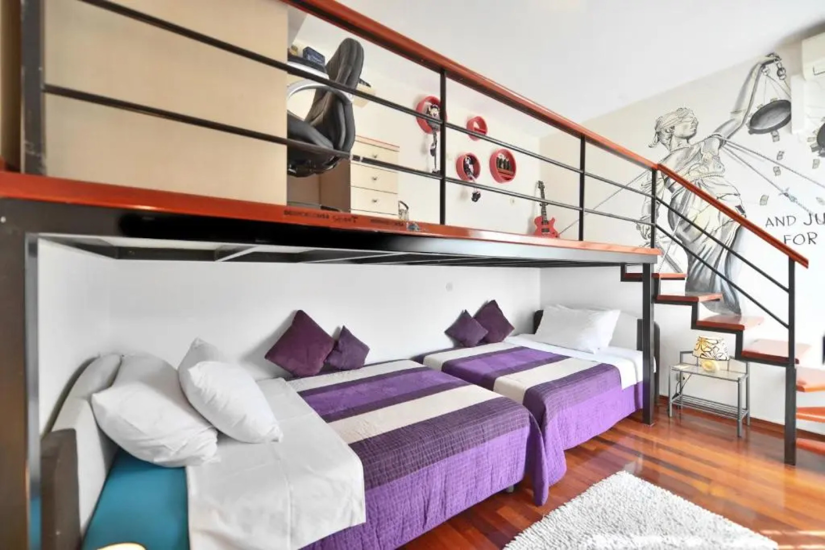 Luxury Seaside Apartment