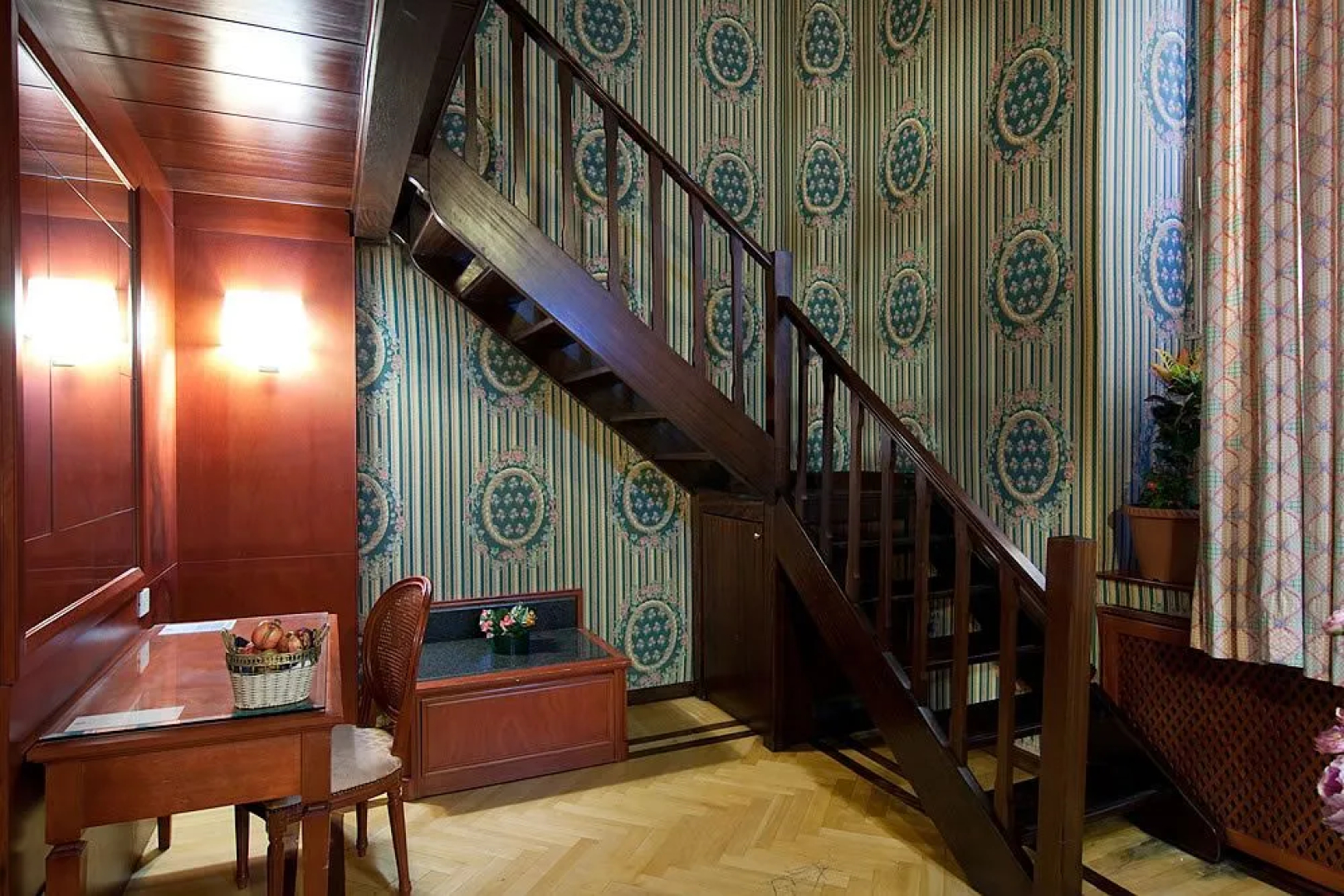 Hotel Galles