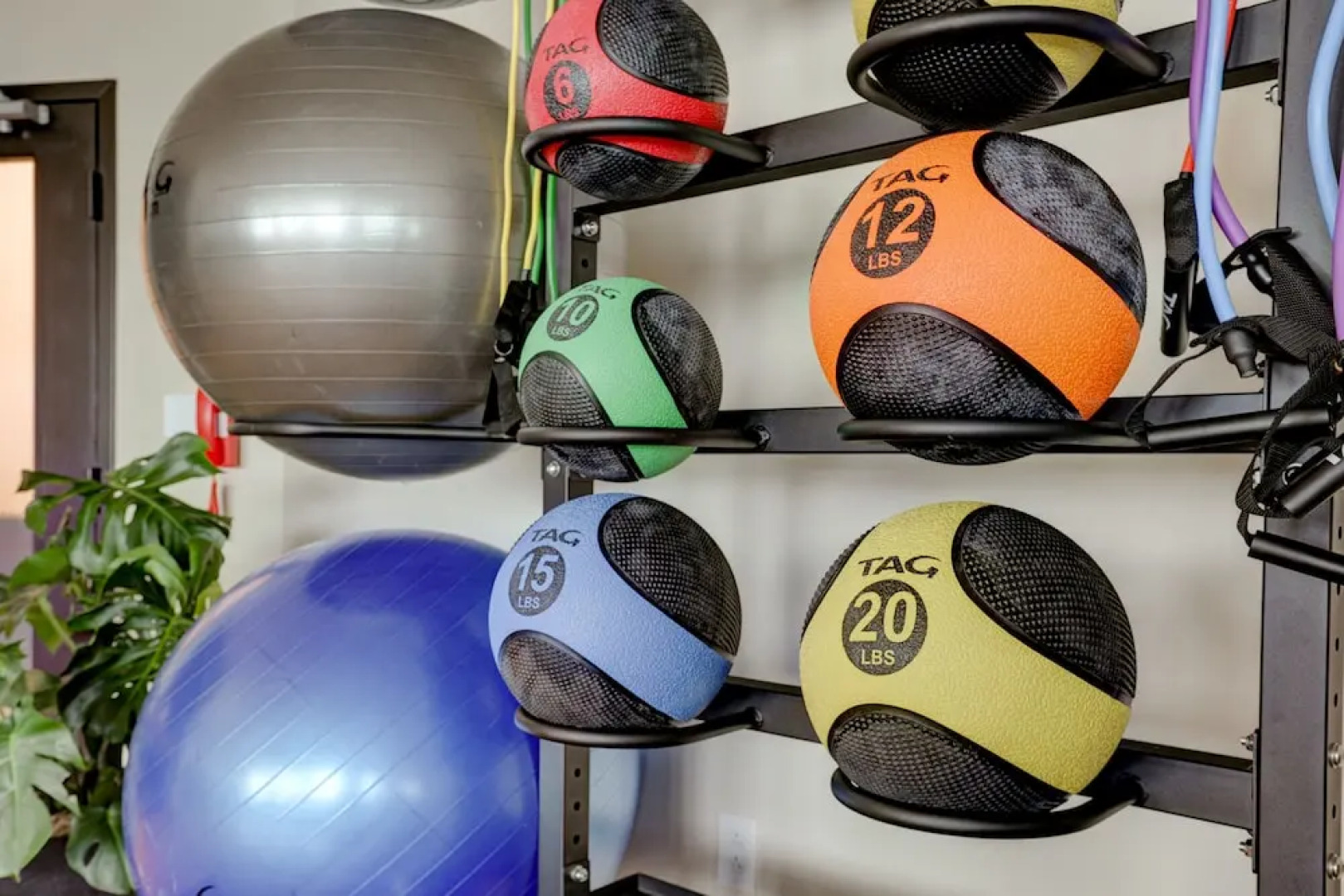 Elwood Hotel & Suites