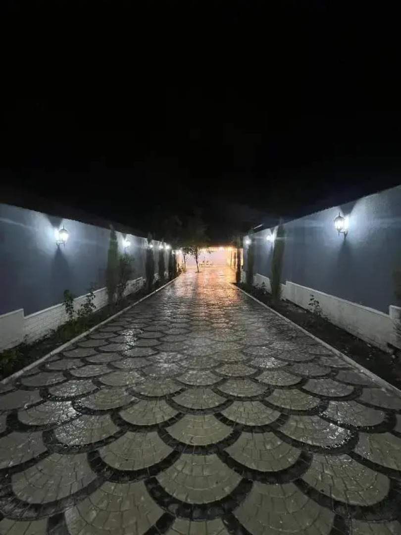 Cozy house 5 mins away from city center.