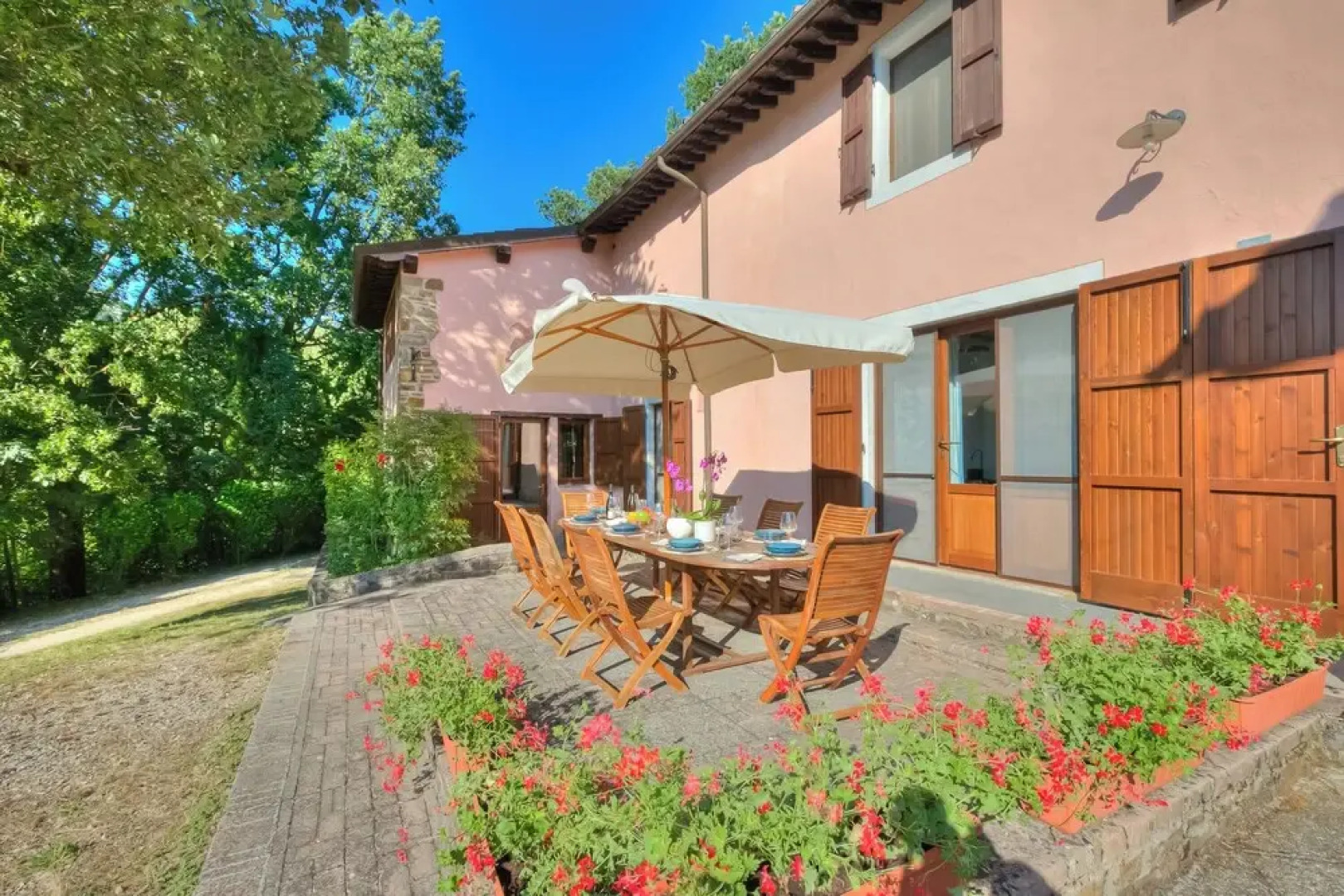 Comfortable Home Romeo Among Greenery