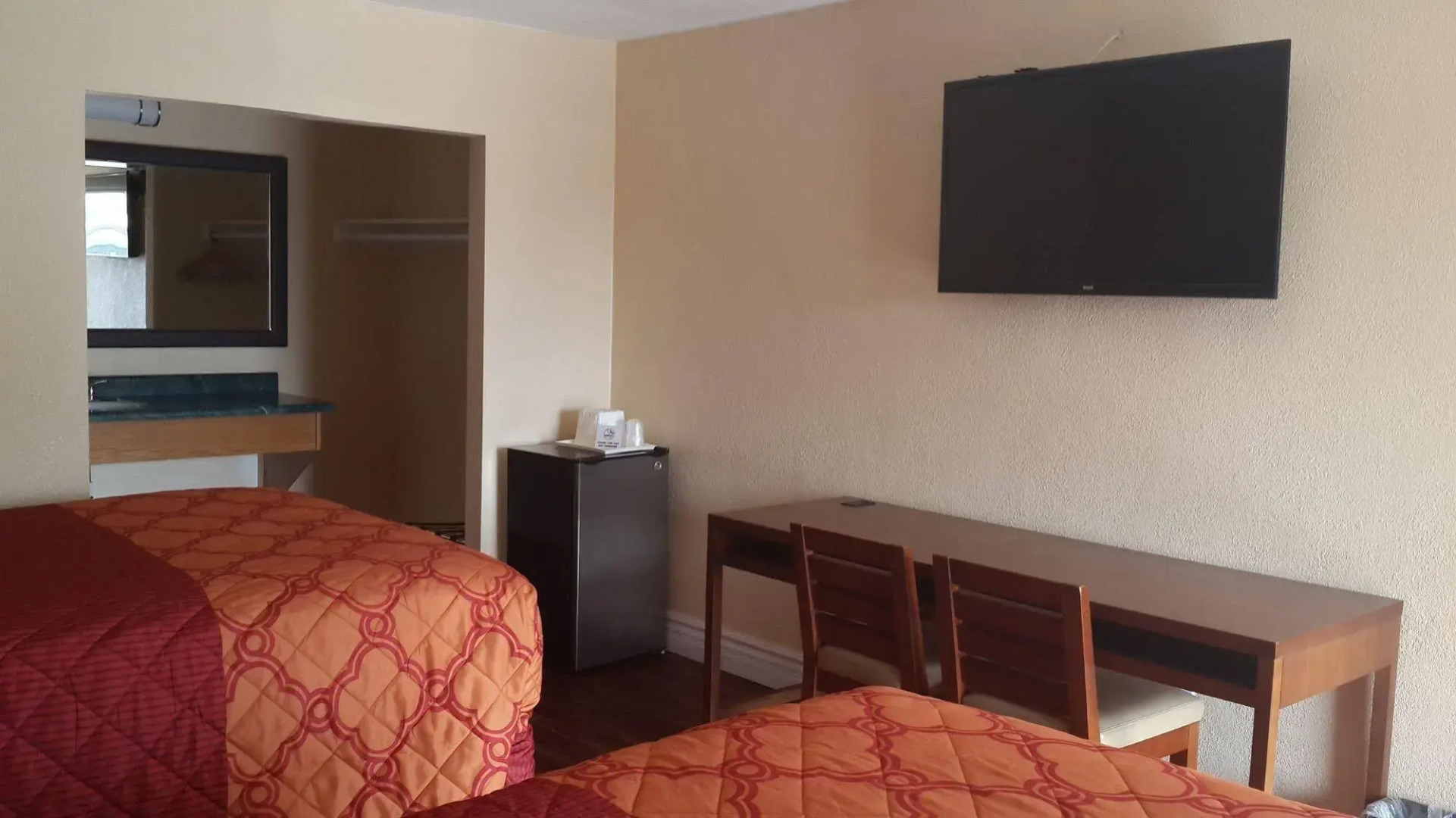 American Regency Inn