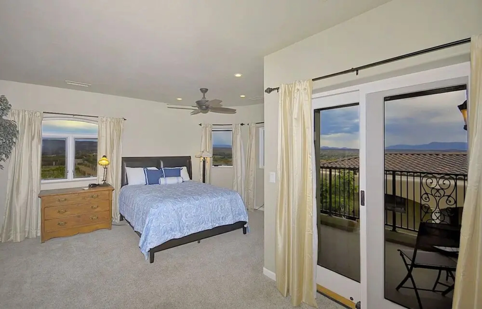 Sorelle Vineyard 5BR by Casago