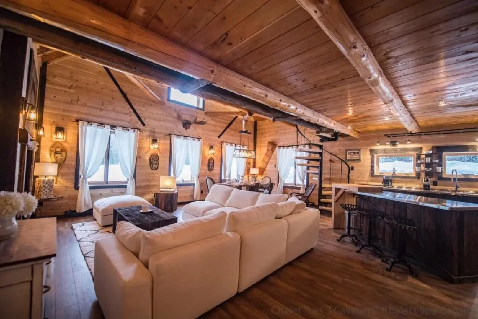 Les 3 Cavaliers - Les Chalets Spa Canada