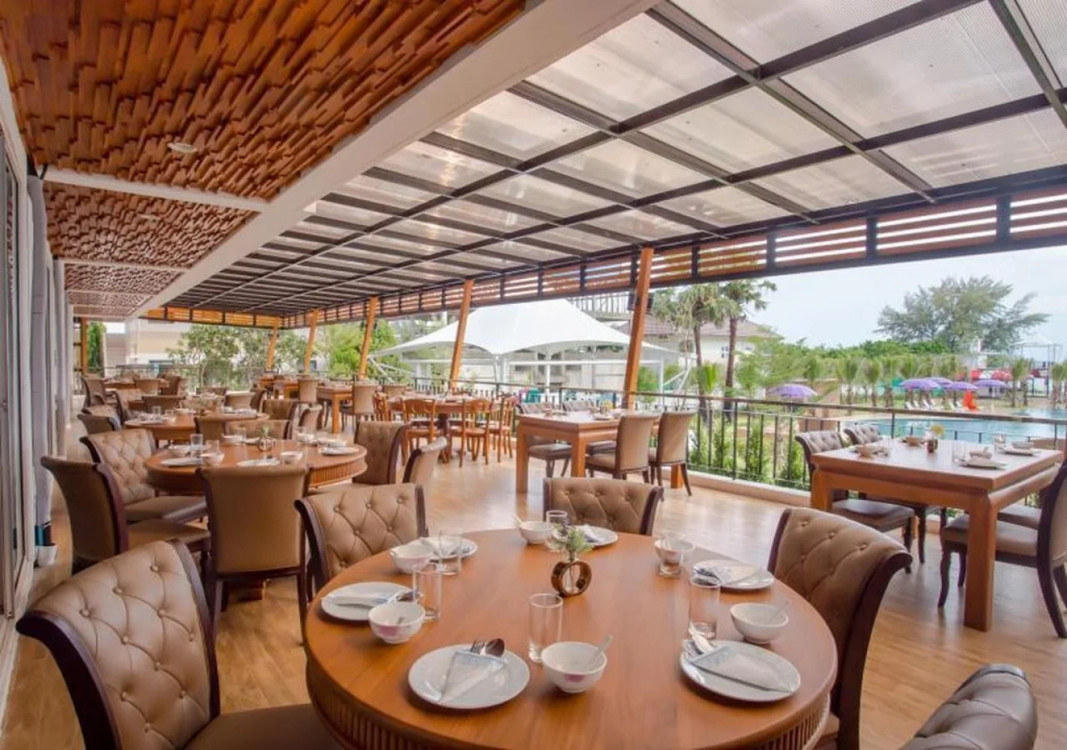 Saint Tropez Beach Resort Hotel