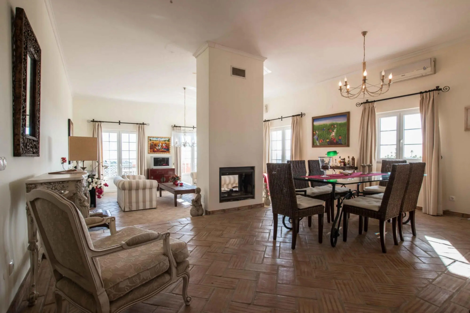 Villa Corotelo by Portucasa