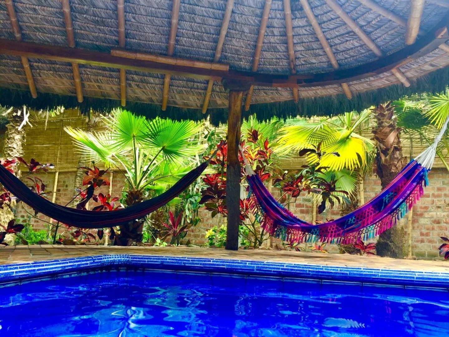 CanoaOasis Private, exclusive estate, 1 acre tropical paradise, directly on private beach area