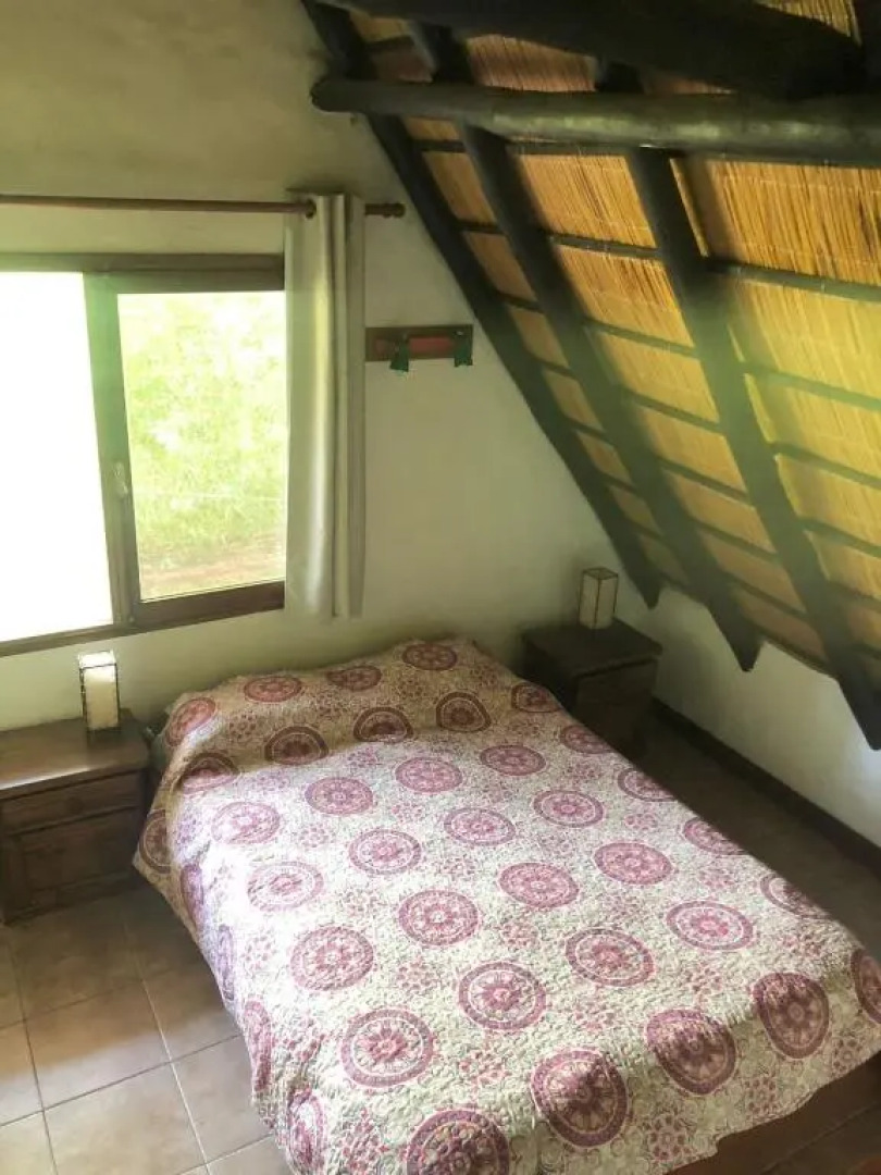 Amplia casa con piscina en Pinares