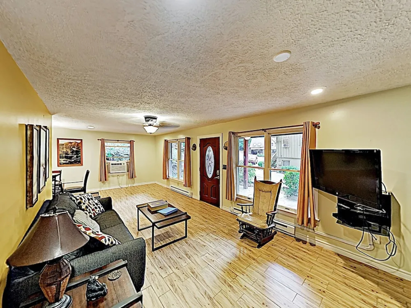 Mountain By Chimney Rock State Park & Lake 4 Bedroom Home