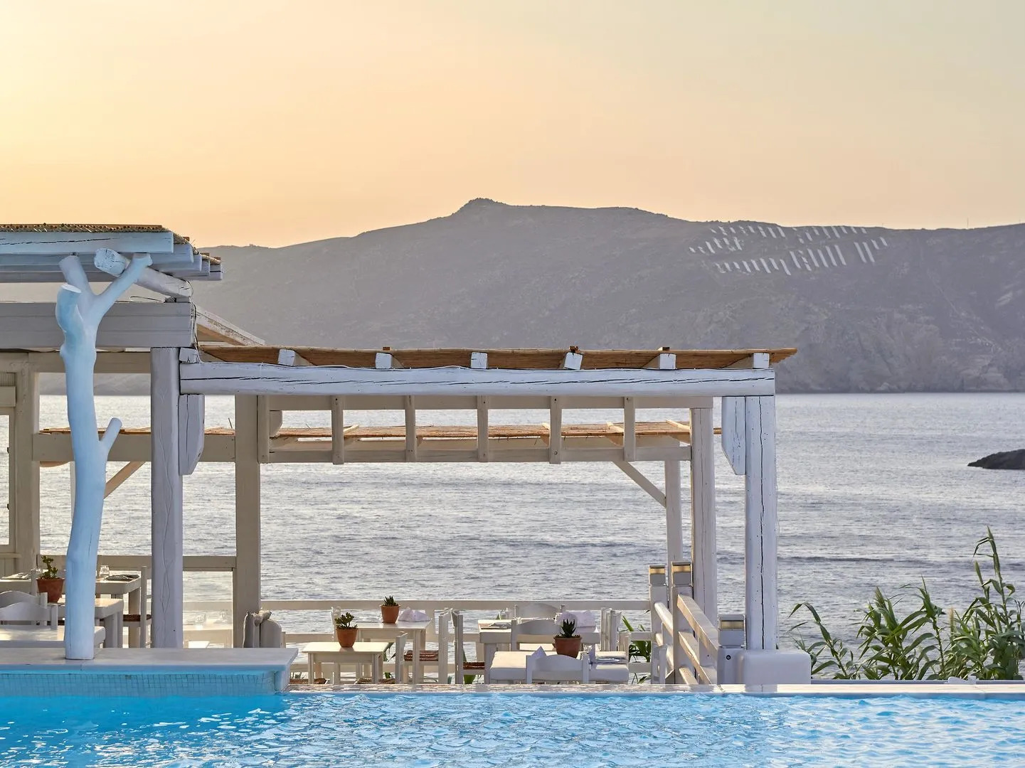 Mykonos Lolita, A Grecotel Resort to Live