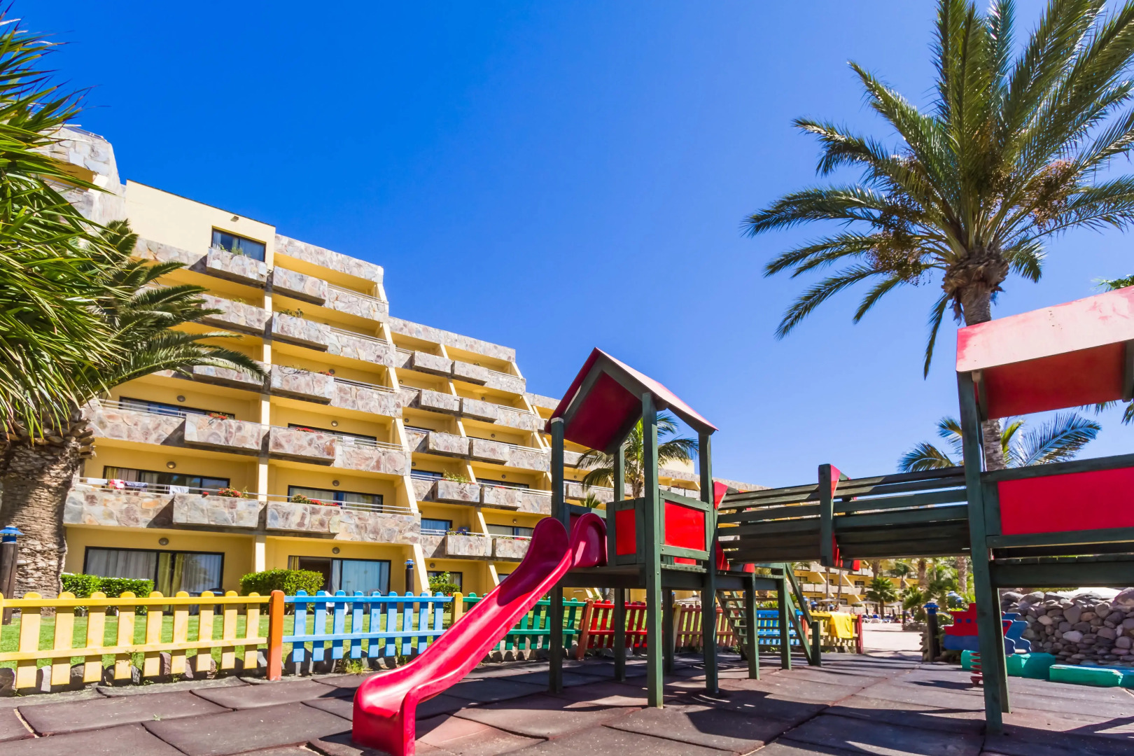 Апарт-отель BlueBay Beach Club