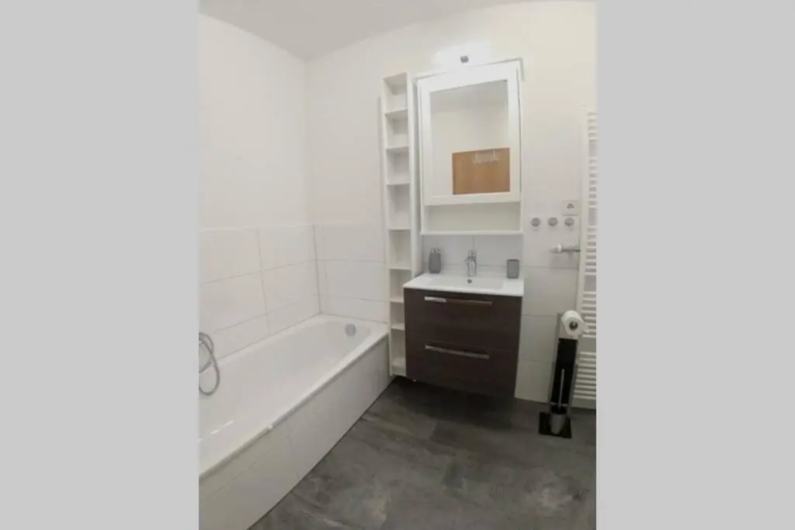 EXKLUSIVE Ferienwohnung in Einbeck, 3 Schlafzimmer mit Balkon!