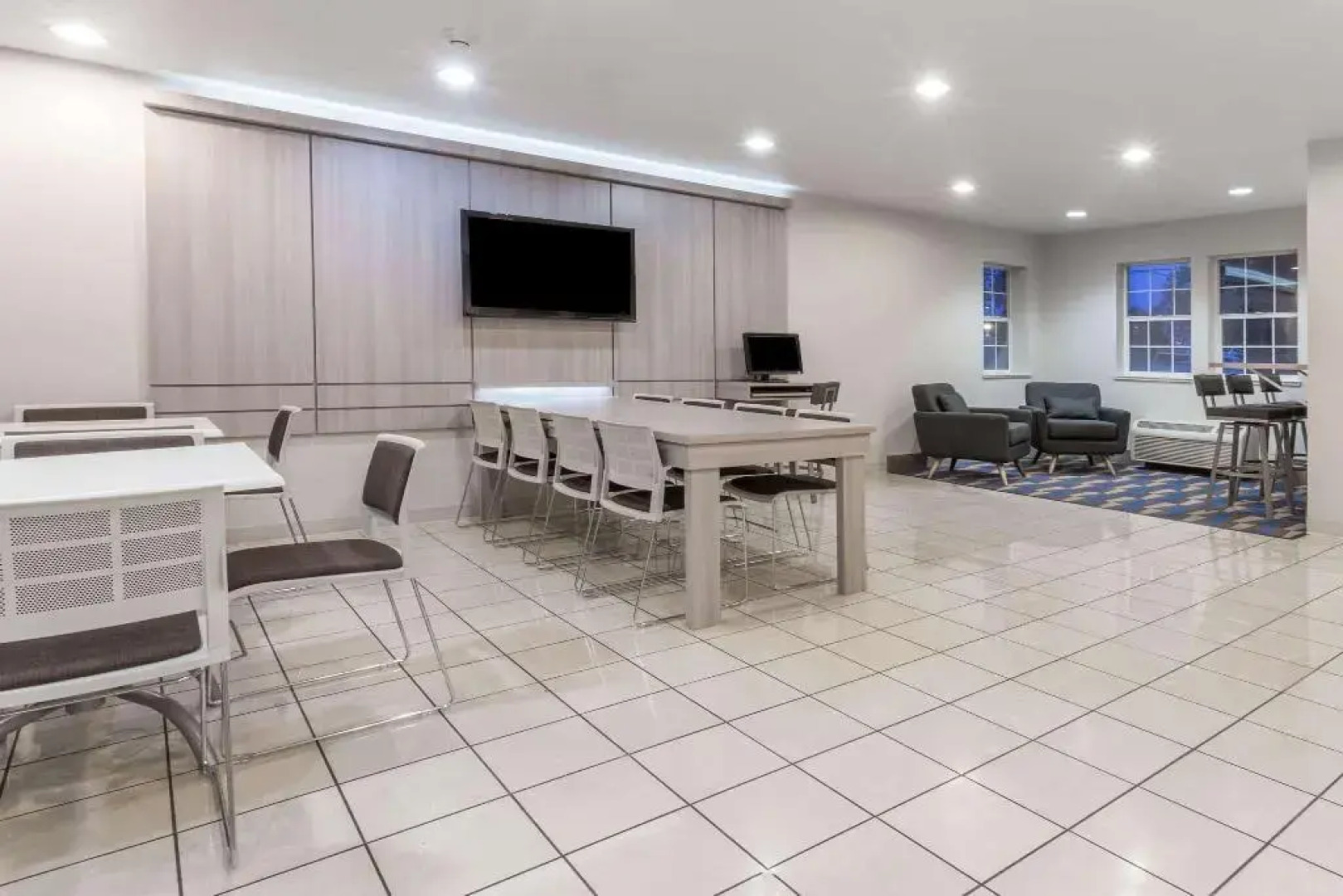 Microtel Inn & Suites By Wyndham Modesto Ceres