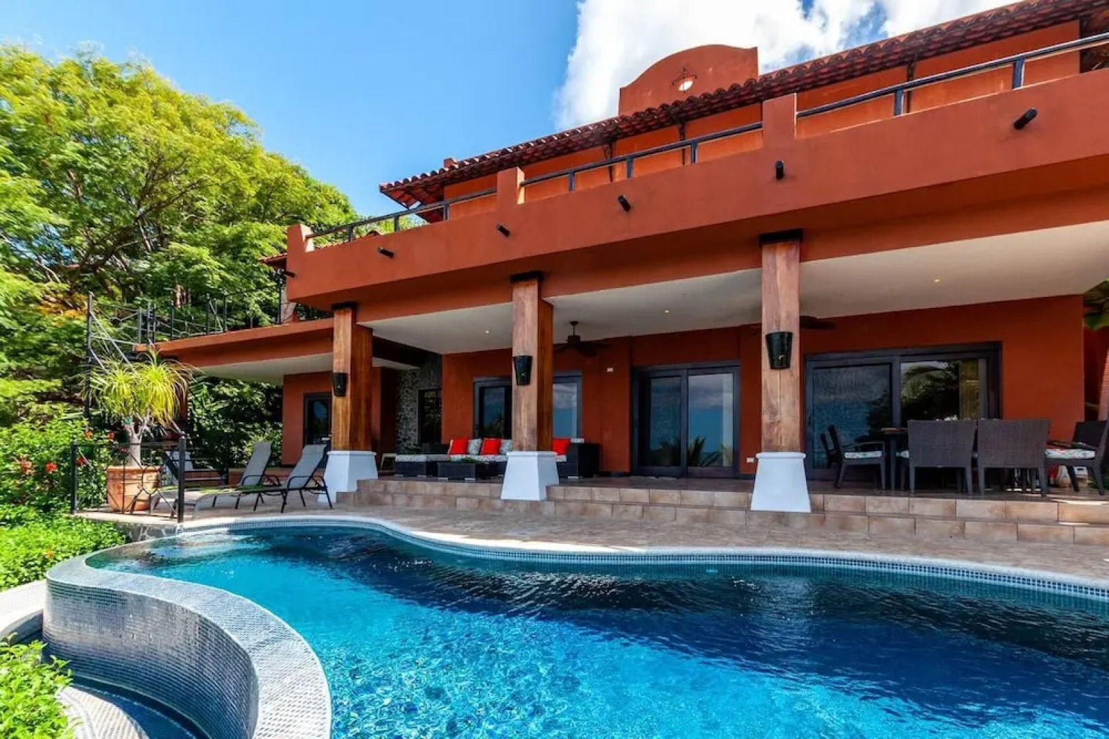 3-bedroom villa with pool - party deck and sweeping ocean views
