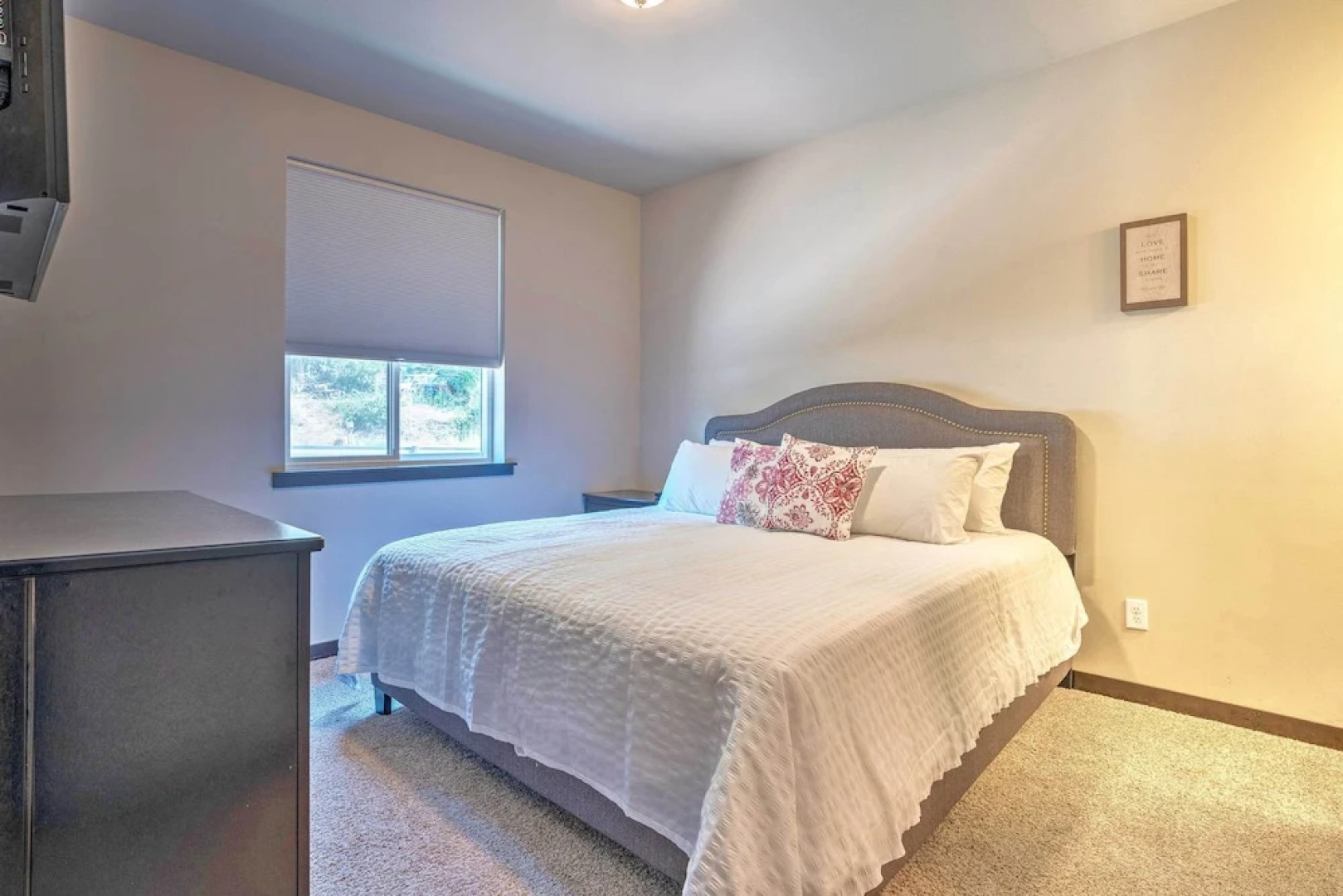 Cozy Manson Condo on Lake Chelan w/ Pool Access!