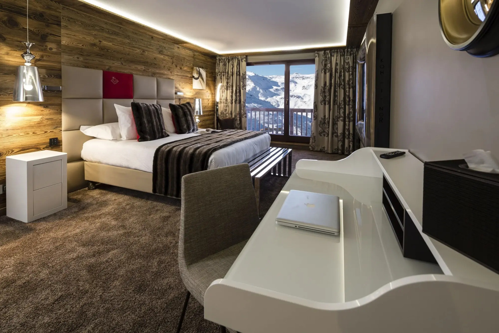 Hôtel Koh-I Nor by Les Etincelles