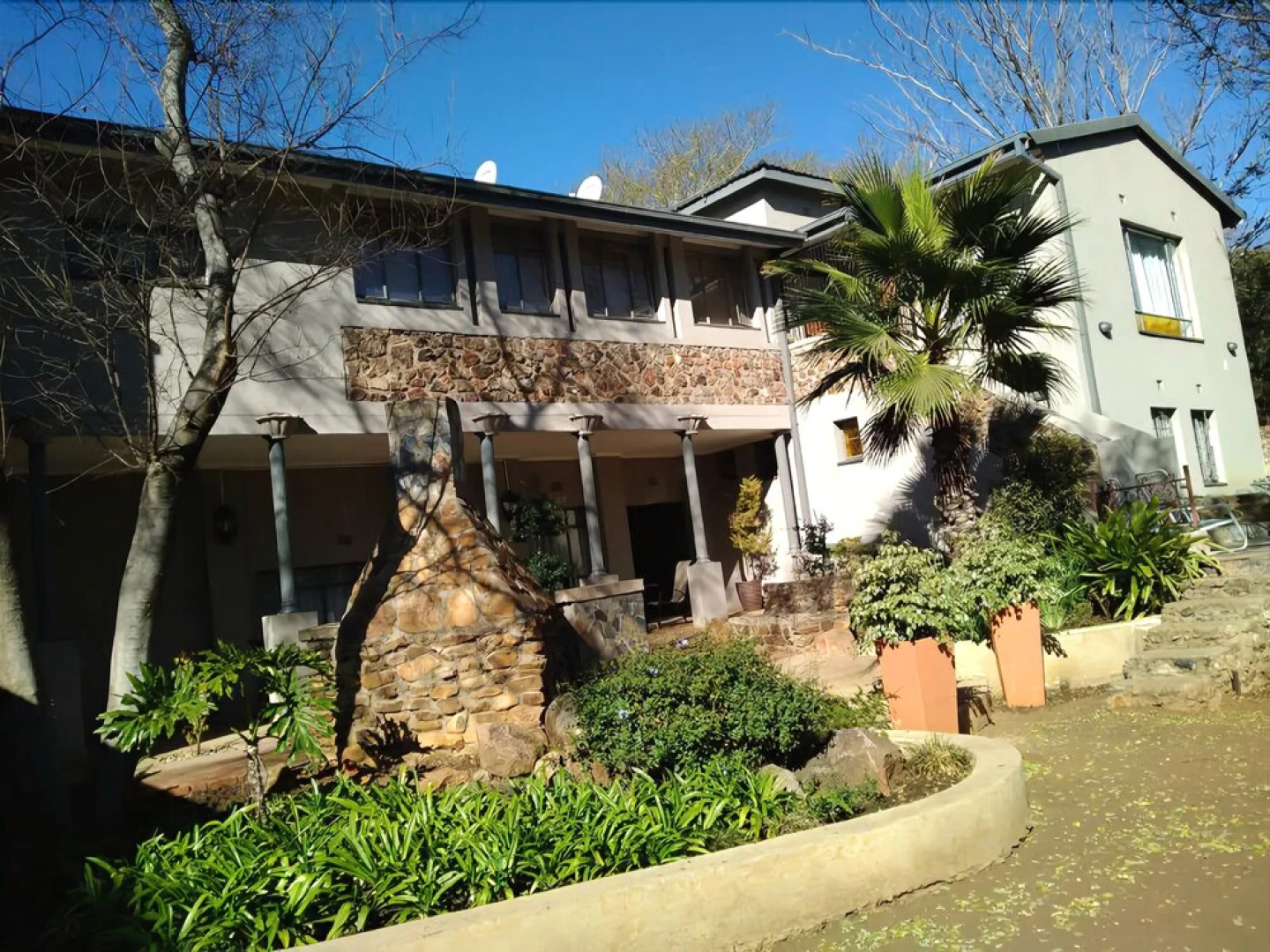 @Four Guest House Brits