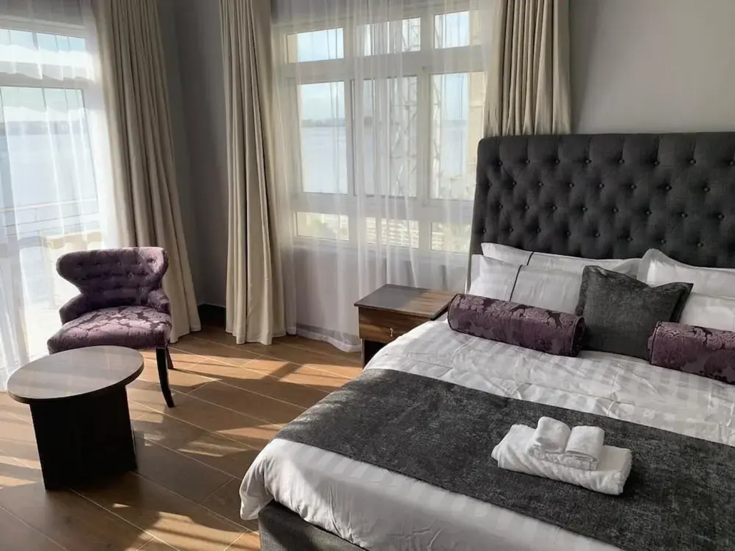 Oxygen Waterfront Extended Stay