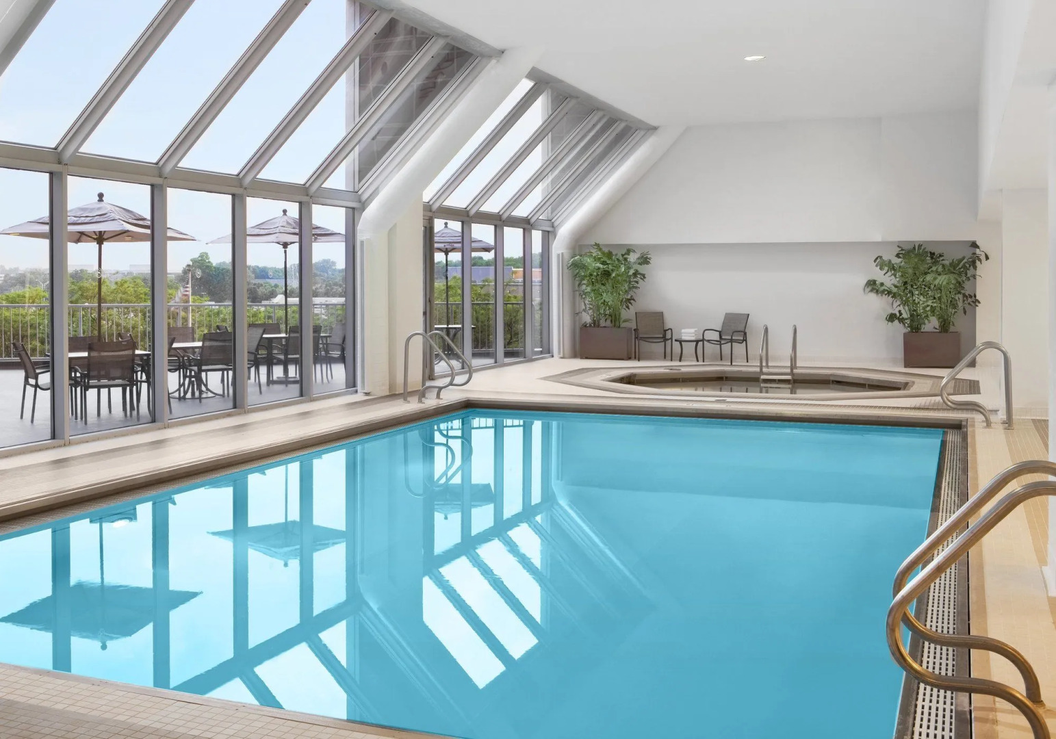 Sheraton Indianapolis Hotel at Keystone Crossing