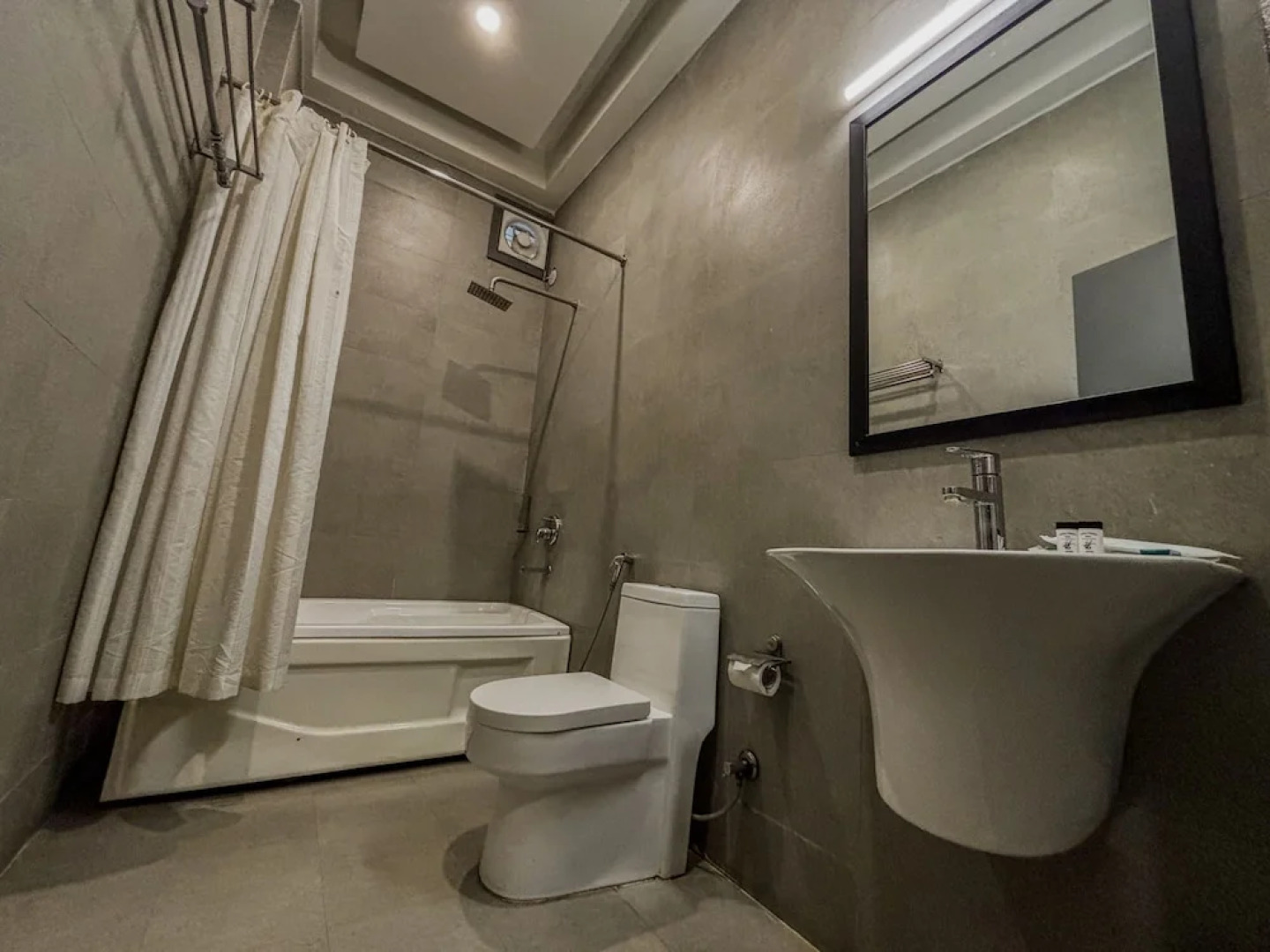 The Grand Hotel Bizzotel