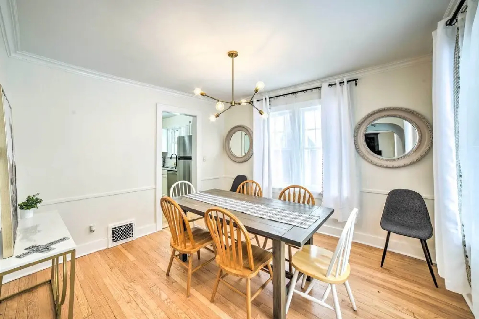 South Bend Home < 1 Mi to Notre Dame!