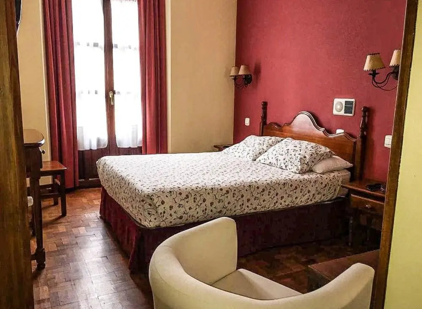 Apartamentos La Guía