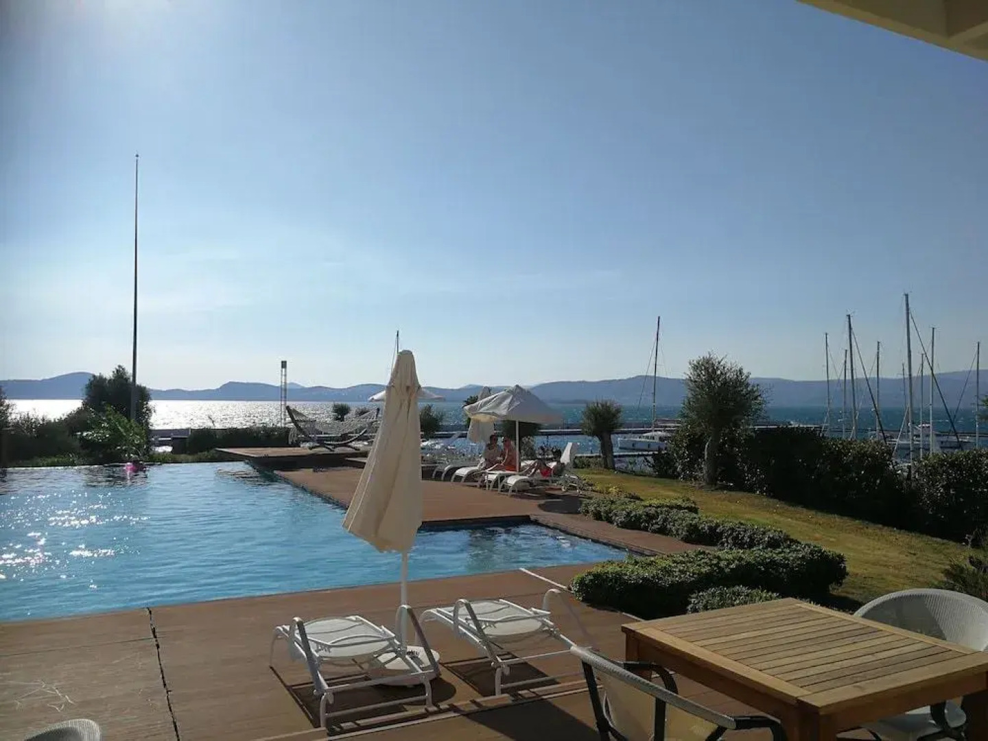 Egesu Marina Guest House