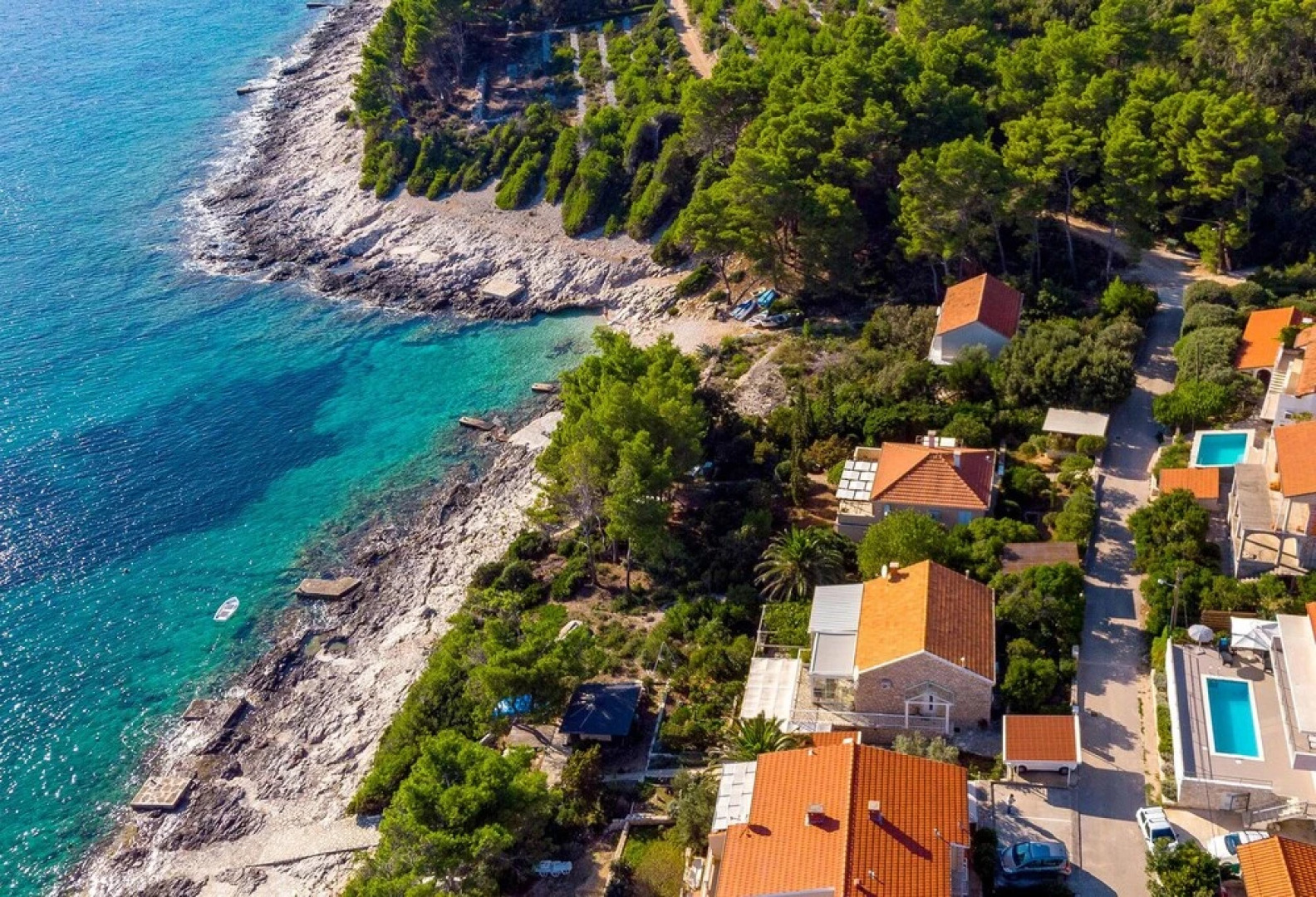 Stunning Home in Nova With Wifi and 3 Bedrooms