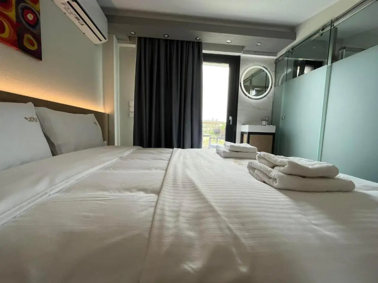 Artline Luxury Suites