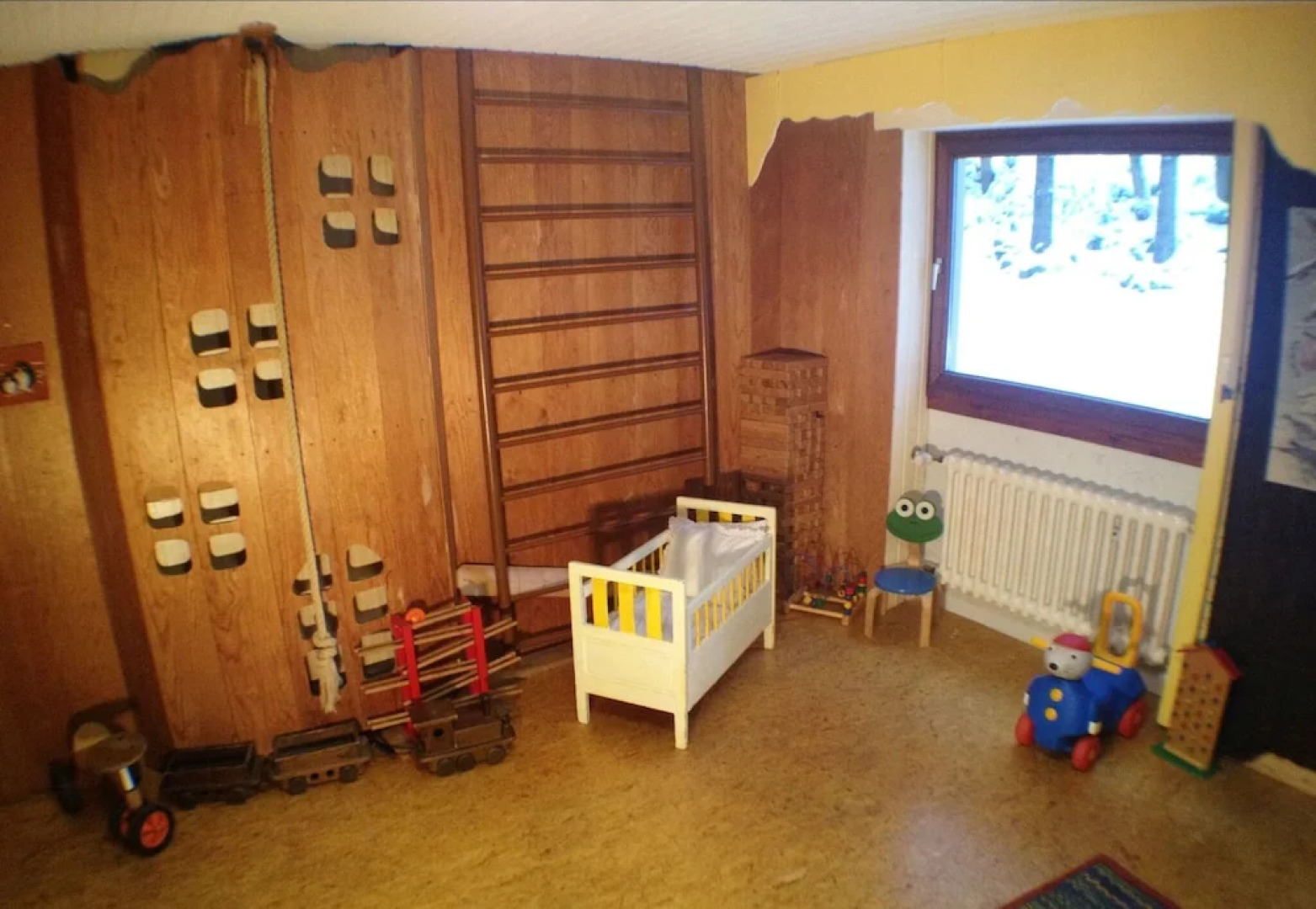 Large Apartment in the Famous Town of Winterberg With a South-facing Terrace and Garden House