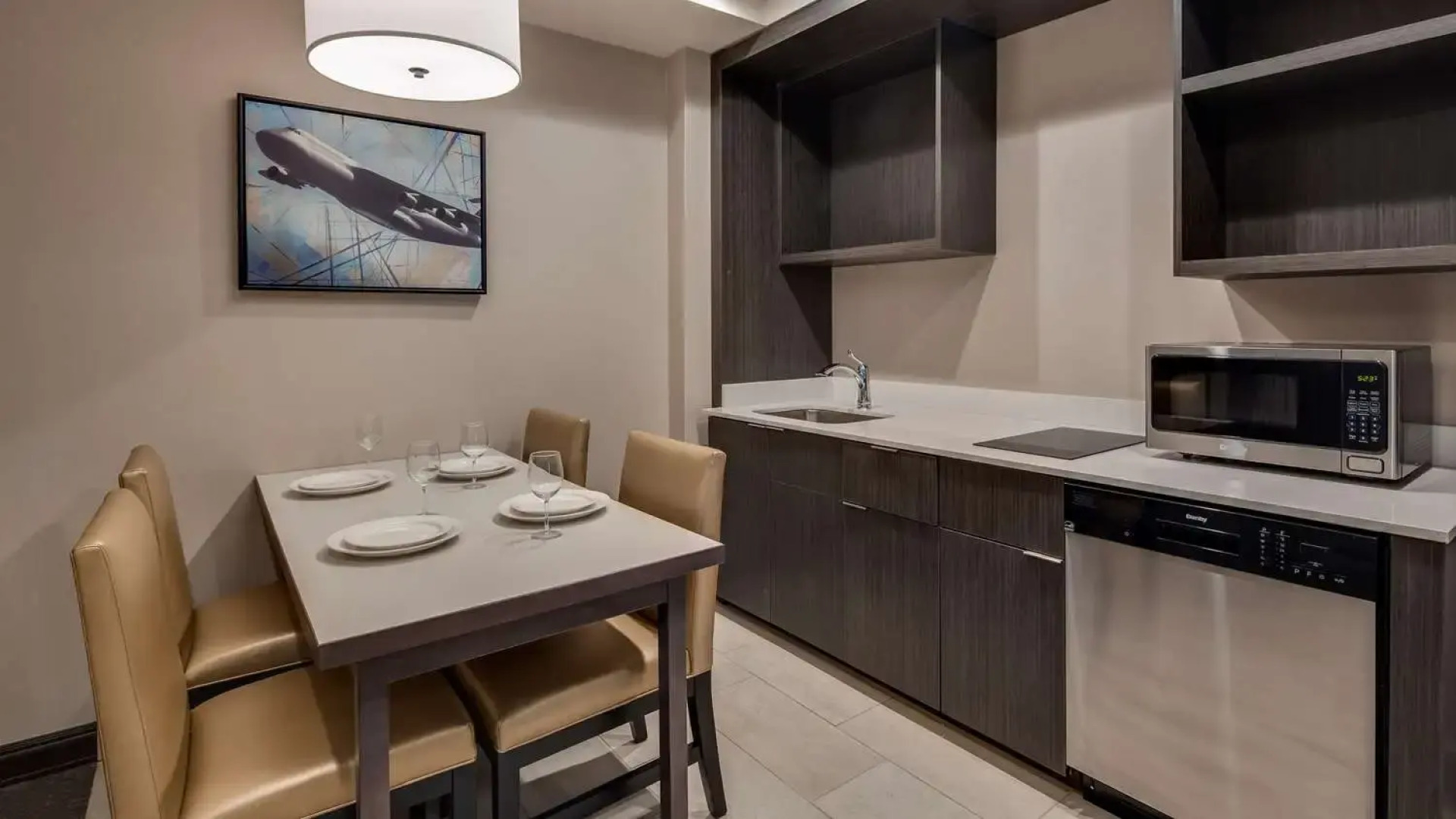 Best Western Plus Executive Residency Rigby's Water World Hotel