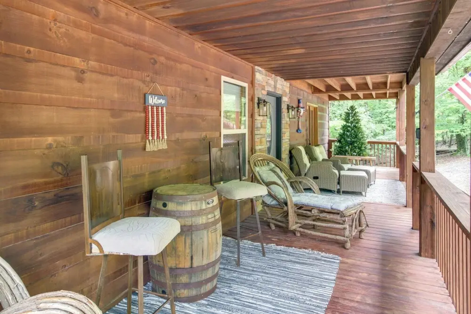 Upscale Coosawattee Cabin w/ Hot Tub & Fire Pit!