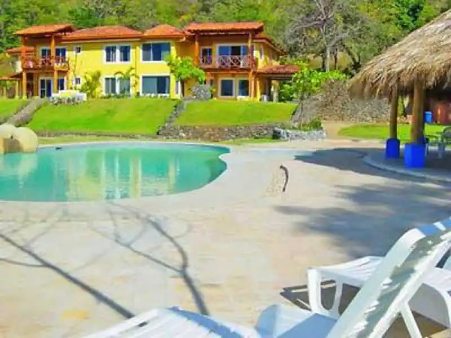 Catalinas Beach Suites