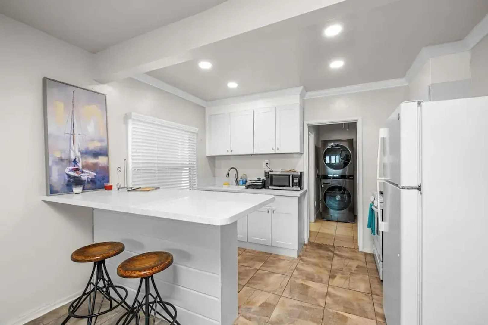 Beachside Apt With Laundry Steps to the Shore