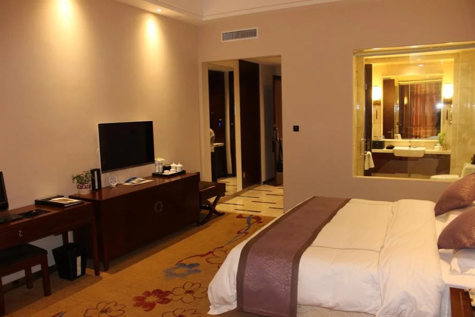 Dongda Jinyuan Hotel