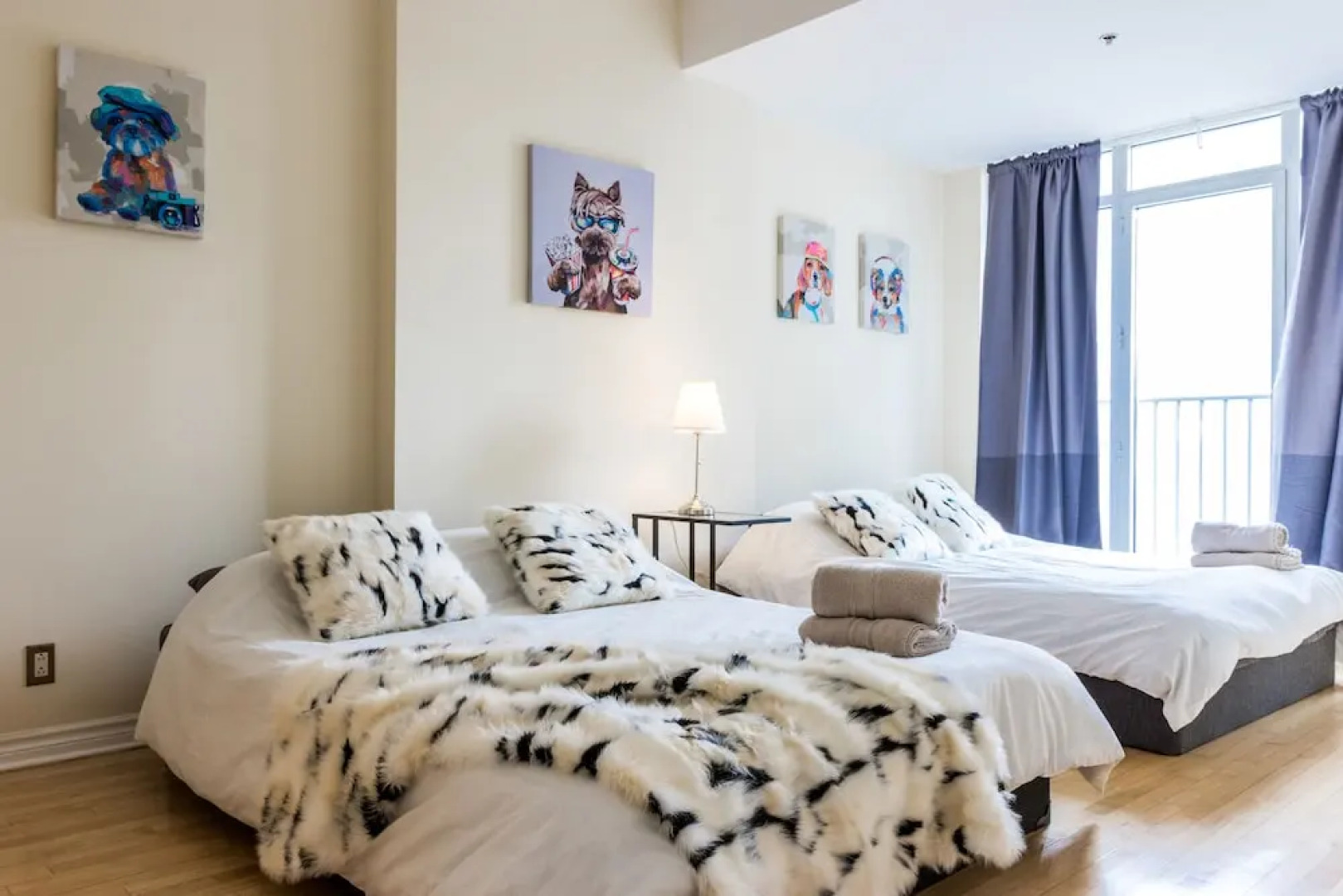 Airy Downtown Apartments by Nuage