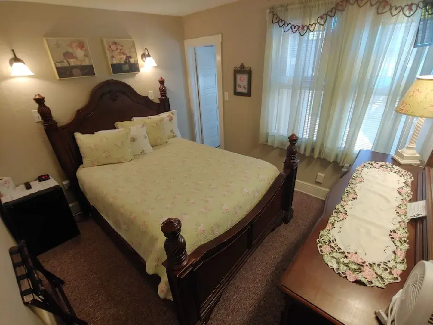 Island Guest House B&B