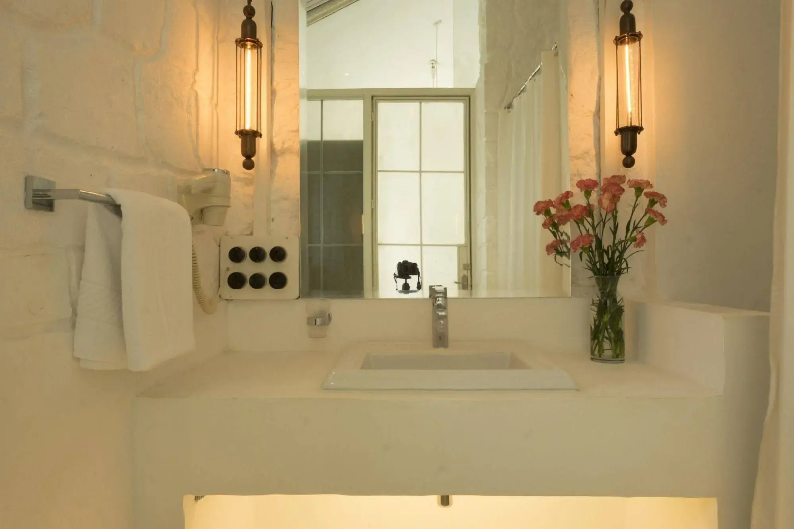 The Tamarind Hotel Anjuna, Goa