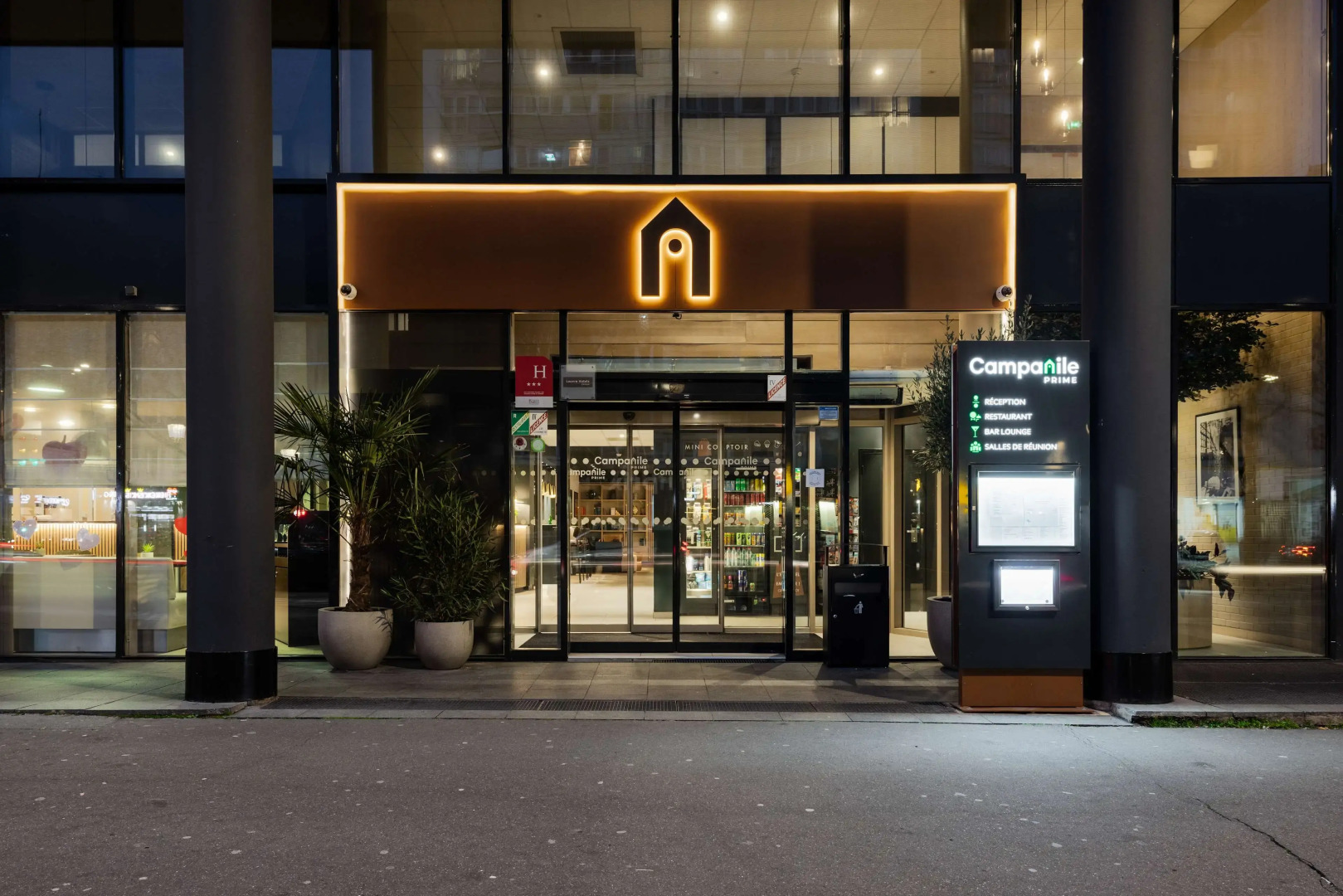 Hôtel Restaurant Campanile Paris 19 - La Villette