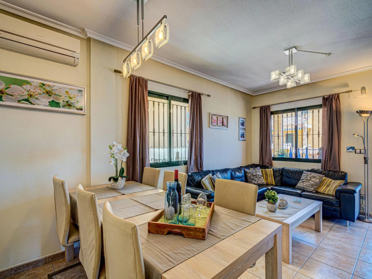 Inviting Holiday Home in Orihuela with Garden