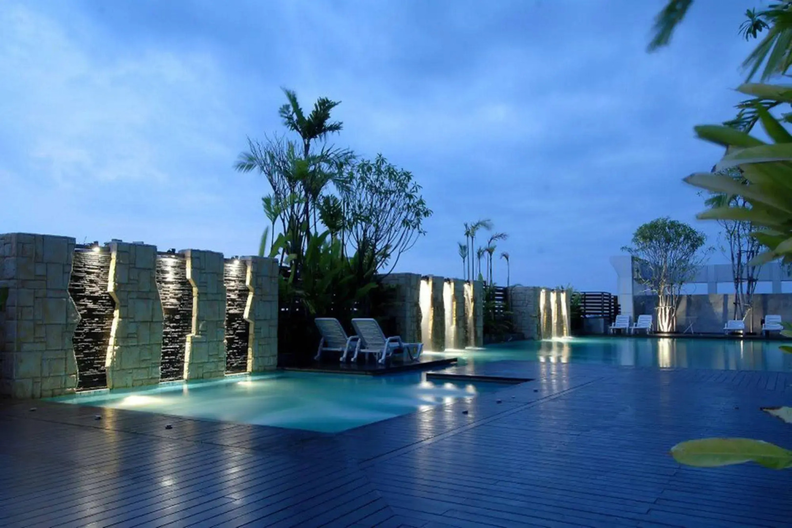 Sunee Grand Hotel and Convention Center