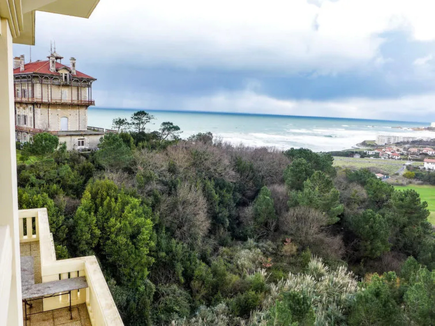 Le Palais de la Roseraie