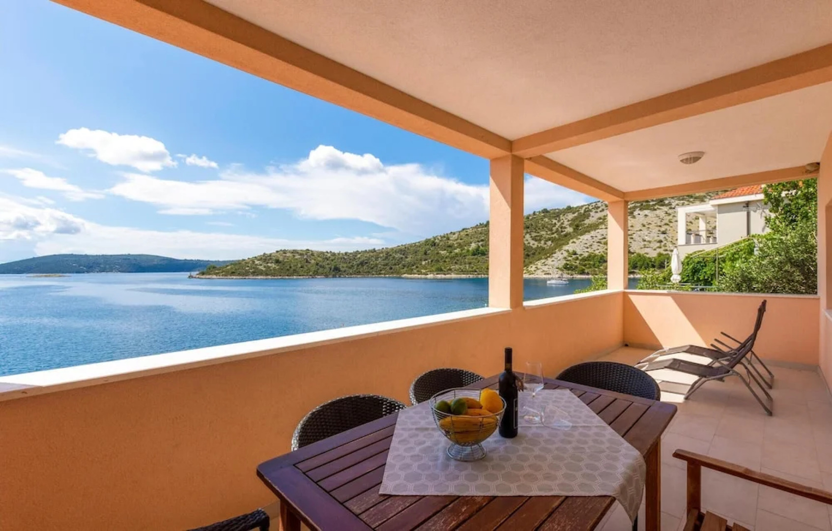 Amazing Home in Vinisce With Wifi and 2 Bedrooms