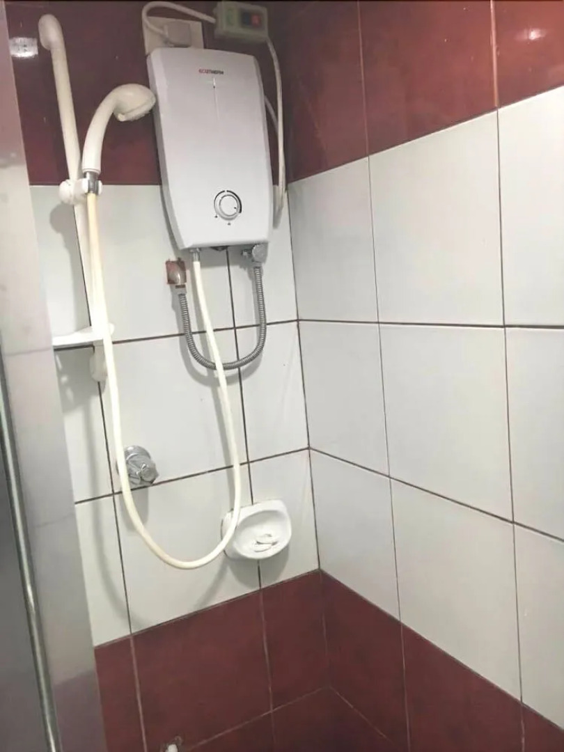 RK's Garden Breeze Hotel & Restaurant