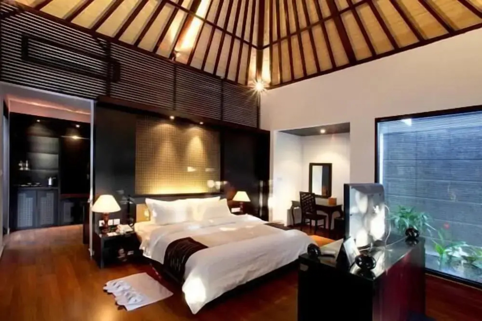 Gino Feruci Villa Lovina