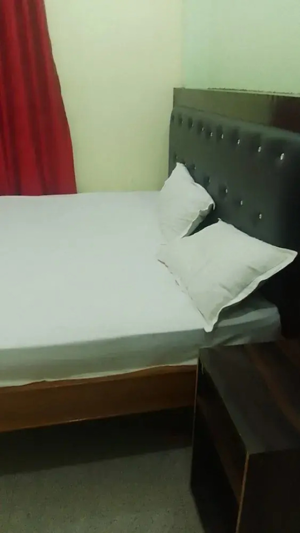 Goroomgo A.V Priya Rajgir