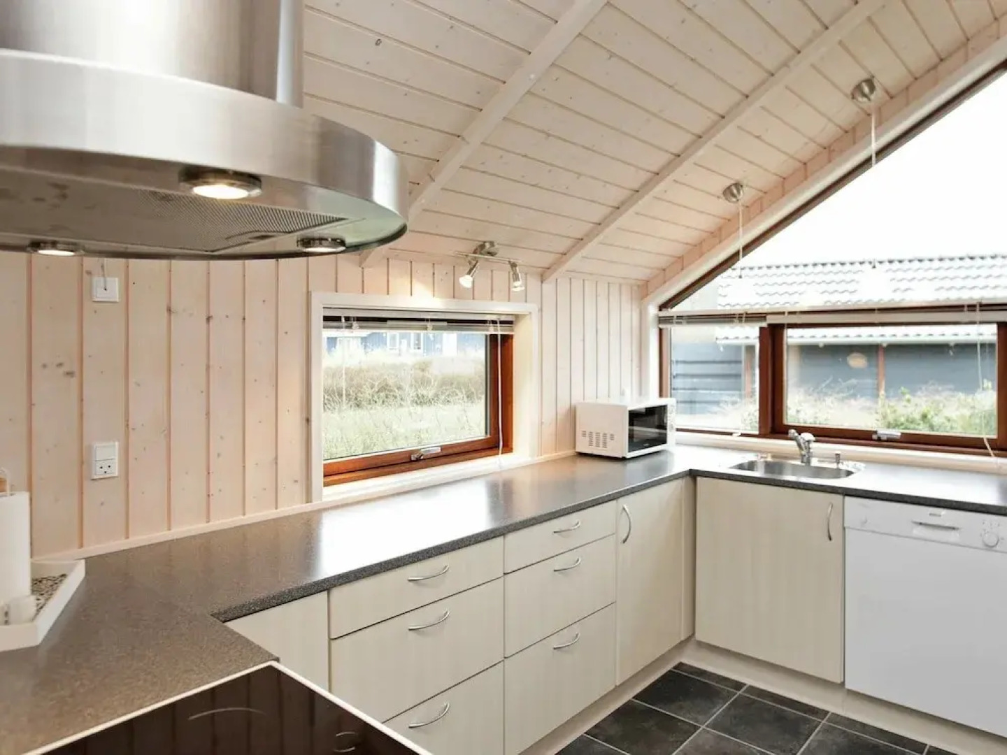 6 Person Holiday Home in Ansager