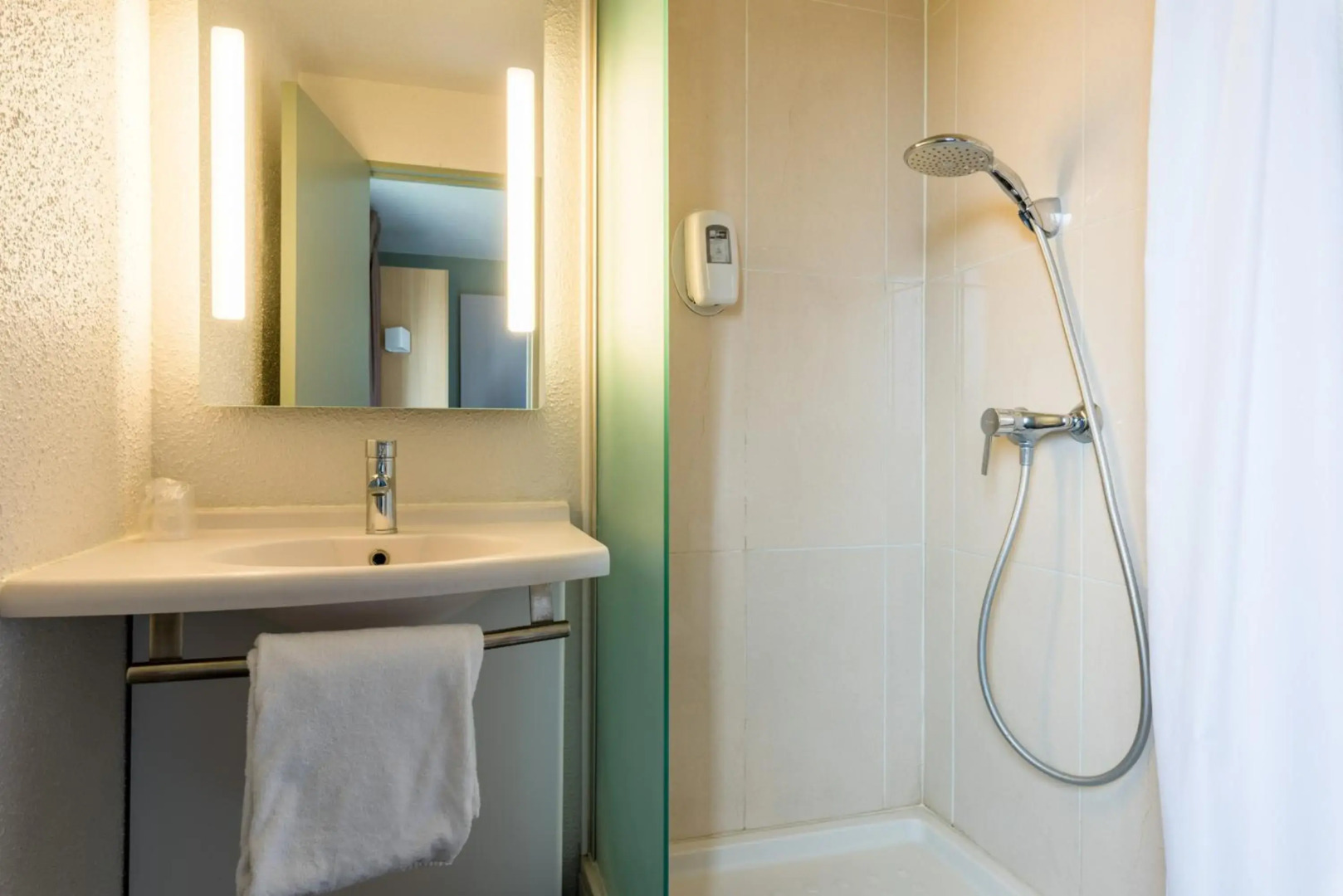 B&B HOTEL Rouen Saint-Etienne-du-Rouvray